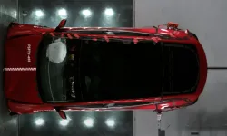 Tesla Vision hava yastıklarını 70 ms erken açıyor güncellemesi