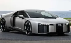 Audi'nin yeni süper otomobili Nuvolari pistte görüldü