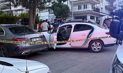 Otomobile pompalı tüfekle ateş açıldı: 2 kardeş yaralandı