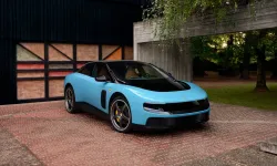 Ferrari ilk elektrikli modeli Luce’u tanıttı