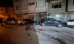 Kütahya’da 4 aracın karıştığı zincirleme trafik kazası