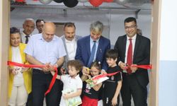 Kütahya'da dereceye giren okula masa tenisi ekipmanları hediye edildi