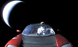 Tesla Roadster’ın uçan modeli ağustosa ertelendi
