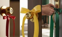 Kapıdaki renkli kurdelelerin anlamı merak ediliyor