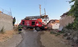 Komşu ilde itfaiye aracı evin duvarına çarptı: 3 yaralı