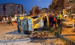 Komşu ilde otomobil yayalara çarptı