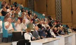 Kütahya Kent Konseyi’nde Cebeci güven tazeledi