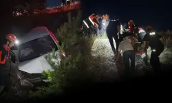 Kütahya'da otomobil ile motosiklet şarampole uçtu