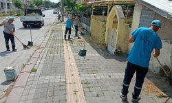 Kütahya'da kaldırımlarda kapsamlı temizlik devam ediyor