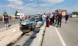 Kütahya'da otomobil su tahliye kanalına savruldu, yaralılar var