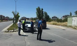 Kütahya’da otomobille hafif ticari araç çarpıştı