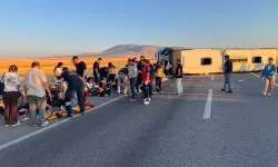 Kütahya'da yolcu otobüsü devrildi