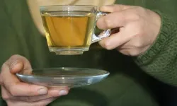 Tıbbi bitki çaylarının satışı eczanelerle sınırlandı