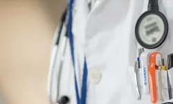 Günlük alışkanlıklar uzun vadede çene problemlerine dönüşebiliyor