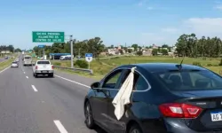 Trafikte beyaz bez görenler dikkat! Hızınızı düşürün