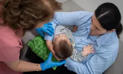 Doğum sonrası ilk 72 saatte emzirme için uzmanlardan uyarı