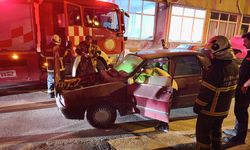 Kütahya'da seyir halindeki otomobil alev aldı