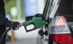 Benzine zam geldi: Yeni fiyatlar pompaya yansıdı