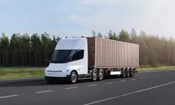 Elektrikli Tesla Semi yollara çıkıyor: İşte özellikleri