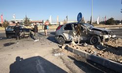 Kütahya’da aynı yolda yine kaza, yaralılar var
