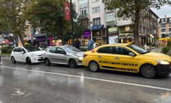 Kütahya'da zincirleme kaza: Üç araç birbirine girdi