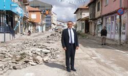 Kütahya’nın Altıntaş ilçesinde kaldırımlar yenileniyor