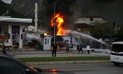 Denizli’de akaryakıt istasyonunda tanker yangını