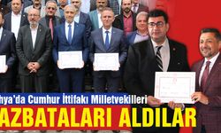 Kütahya’da Cumhur İttifakı Milletvekilleri mazbatalarını aldı