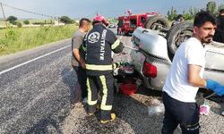 Denizli'de takla atan otomobildeki 2 kişi yaralandı