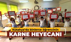 Kütahya'da öğrenciler karne heyecanı yaşadı