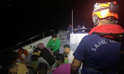 İzmir'de 24 düzensiz göçmen kurtarıldı, 41 göçmen yakalandı