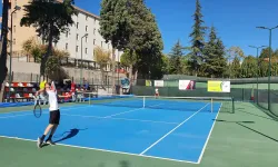 Manisa'daki tenis turnuvası başladı