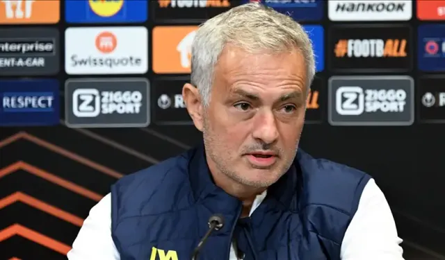 Fenerbahçe teknik direktörü Mourinho, oyun sistemi hakkında konuştu