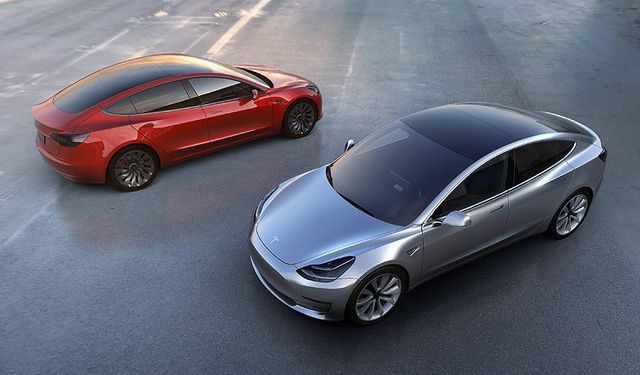 Her dört Tesla Model 3'ten biri muayeneden kaldı
