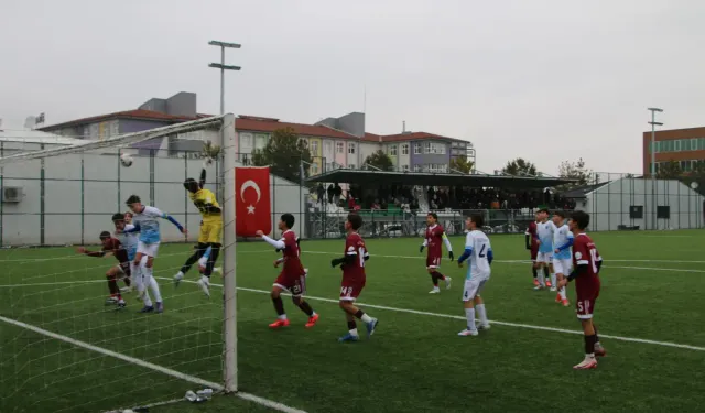 Belediye Kütahyaspor’un gençleri, beraberliğe razı oldu