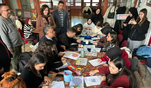 Kütahya DPÜ’de engelsiz hobi dersleri sürüyor