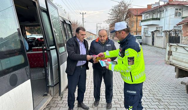 Kütahya’da jandarma ekiplerinden okul servislerine denetim