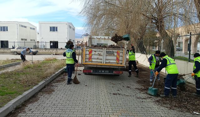 Kütahya’da temizlik ekipleri, sanayide işbaşında