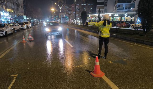 Kütahya’da trafik polis ekipleri, denetimde