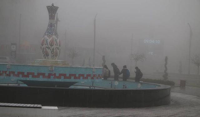 Kütahya’da yoğun sis ve soğuk hava etkili oldu