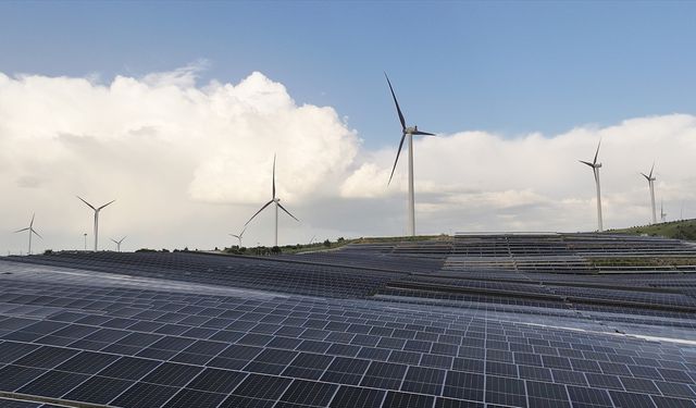 Türkiye'nin elektrik üretimi şubatta yüzde 6,5 arttı