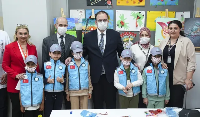 Hasta çocuklar hastane sınıflarında eğitimlerine devam ediyor