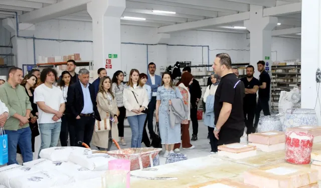 Kütahya’da öğretmenler firmaları inceledi