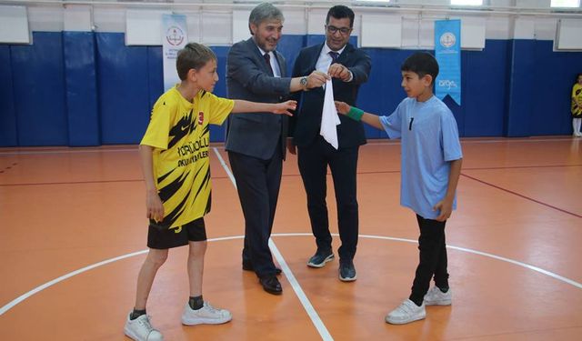 Kütahya’da geleneksel çocuk oyunları yarışları başladı
