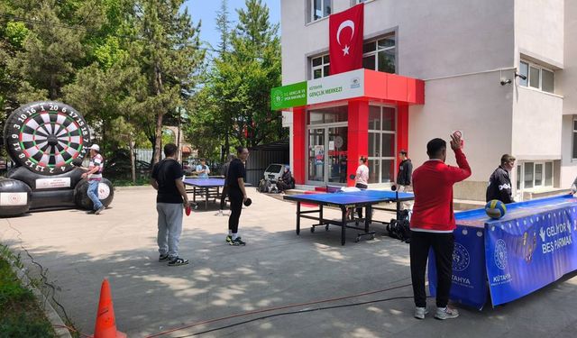 Kütahya'da gençlik ve spor festivali coşkusu yaşandı