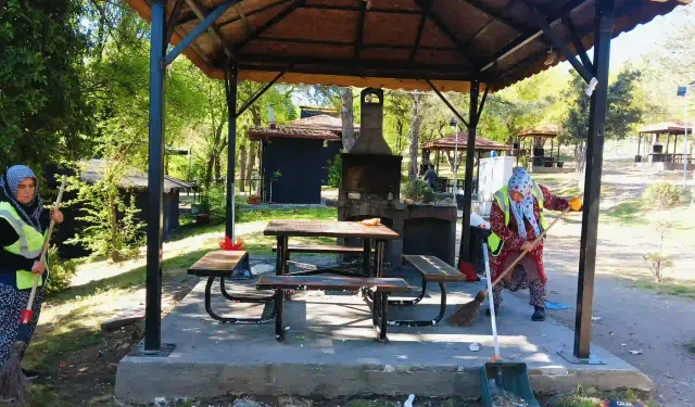 Kütahya’da mesire ve piknik alanları temizleniyor