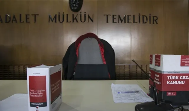 Depremde 150 kişinin öldüğü Palmiye Sitesi davasında hapis cezası