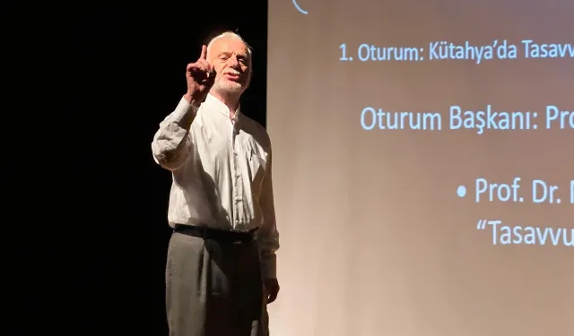 Kütahya’da Tasavvufi Hayat Sempozyumu yoğun ilgi gördü