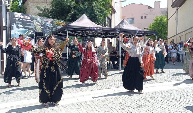Kütahya’da uluslararası halk dansları buluşması
