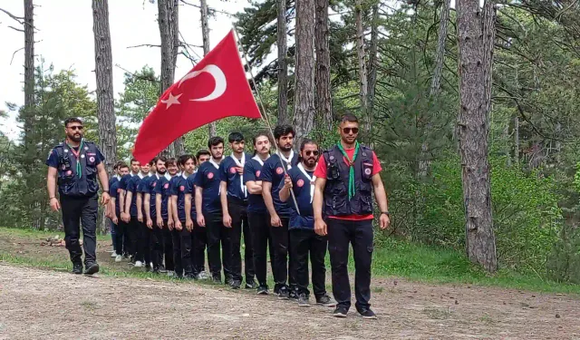 Kütahya’da üniversite öğrencileri ilk izcilik kampında